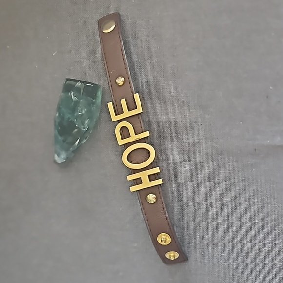 Leather adjustable cuff bracelet HOPE 6.75" - 7.2" - Picture 5 of 7